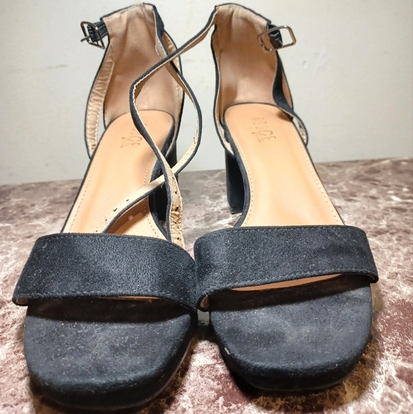 Rouge Helium Black Suede sandal size 8 Chunky Heels - Picture 3 of 11